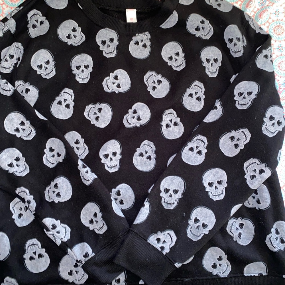 Sweatshirt